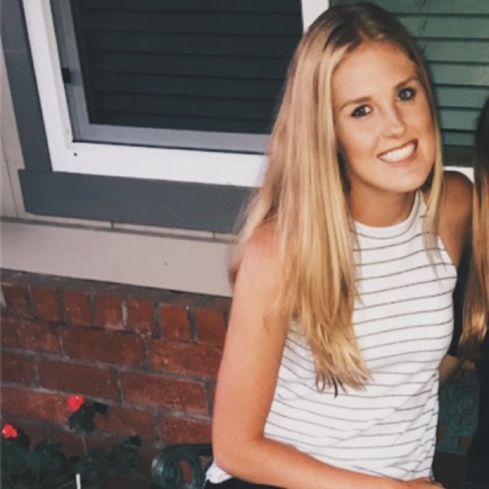 Black and white stripe top